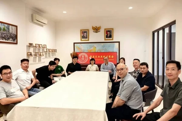 共绘丝路新蓝图，聚势赋能谋发展 —— 印尼侨领与行业巨头莅临印尼杭州商会指导交流