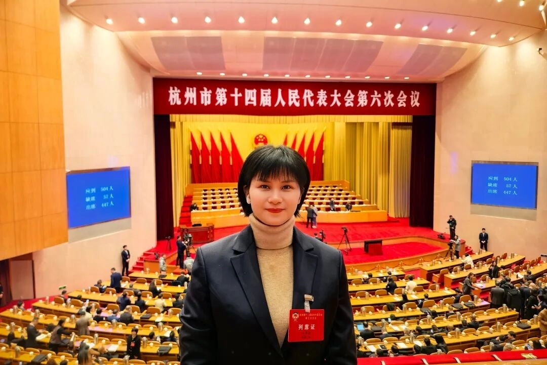 扎根印尼二十年：叶带凤的实业担当、侨团责任与公益情怀